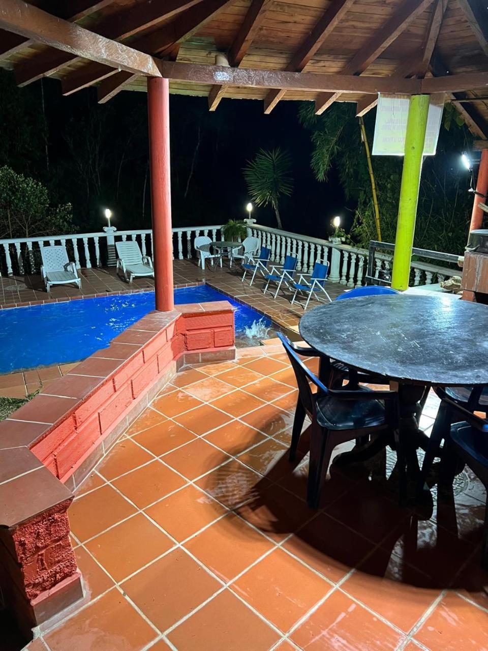 Finca Hotel La Bonita Guatapé Buitenkant foto