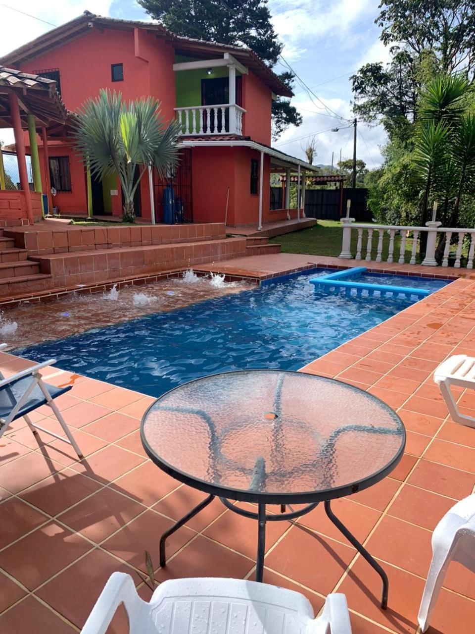 Finca Hotel La Bonita Guatapé Buitenkant foto