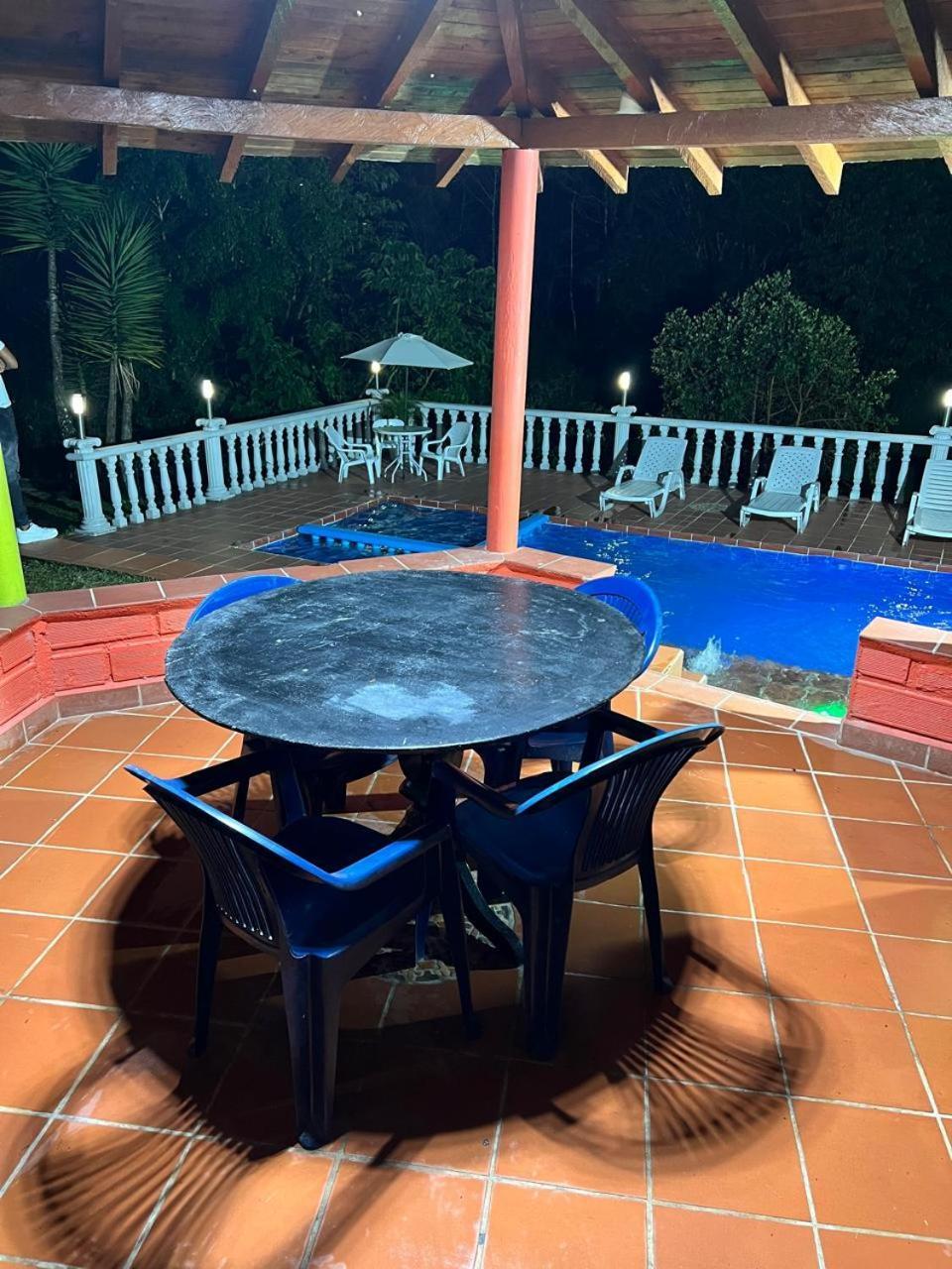 Finca Hotel La Bonita Guatapé Buitenkant foto